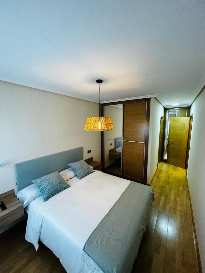 Marina Llanes V Apartment Bagian luar foto